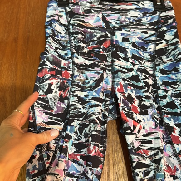 Lululemon leggings - Picture 2 of 5